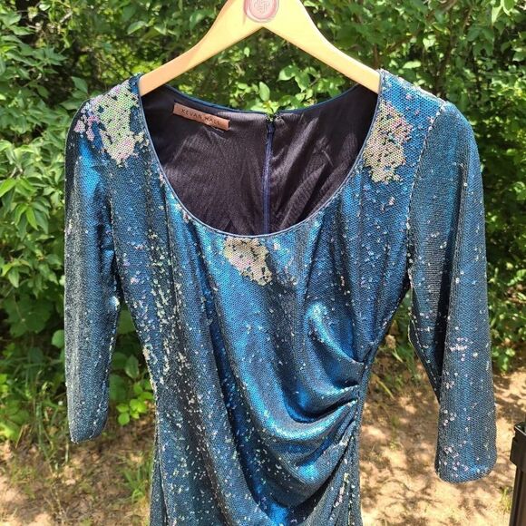Kevan Hall iridescent sequin gown with train - Picture 12 of 16